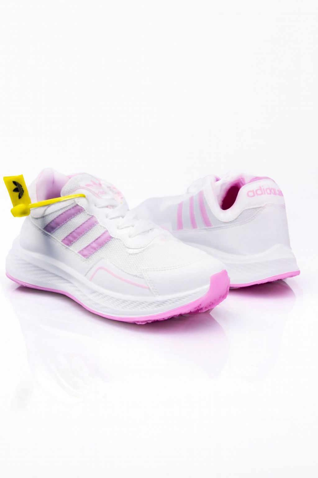 اديداس بينك